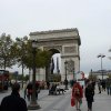 Łuk Triumalny - Arc de triomphe, budowla-pomnik  stojąca na placu Charles'a de Gaulle'a